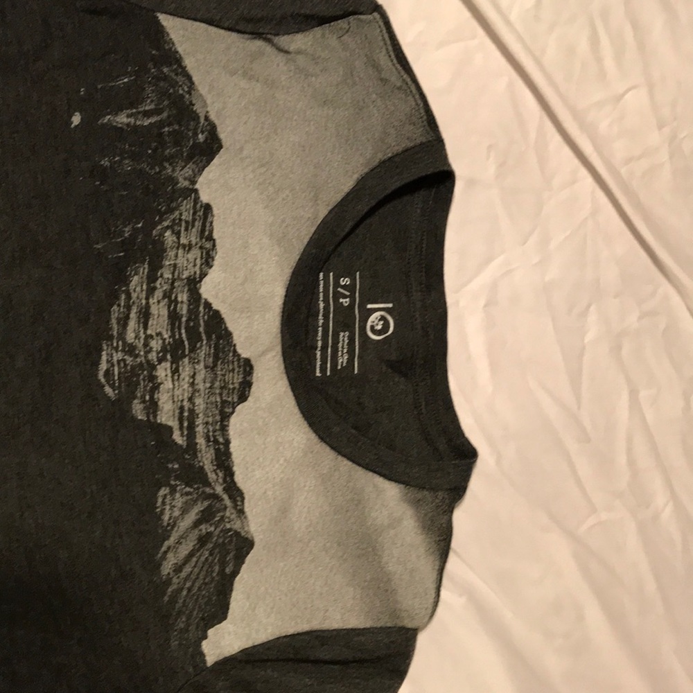 Tee-shirt - Picture 2 of 2